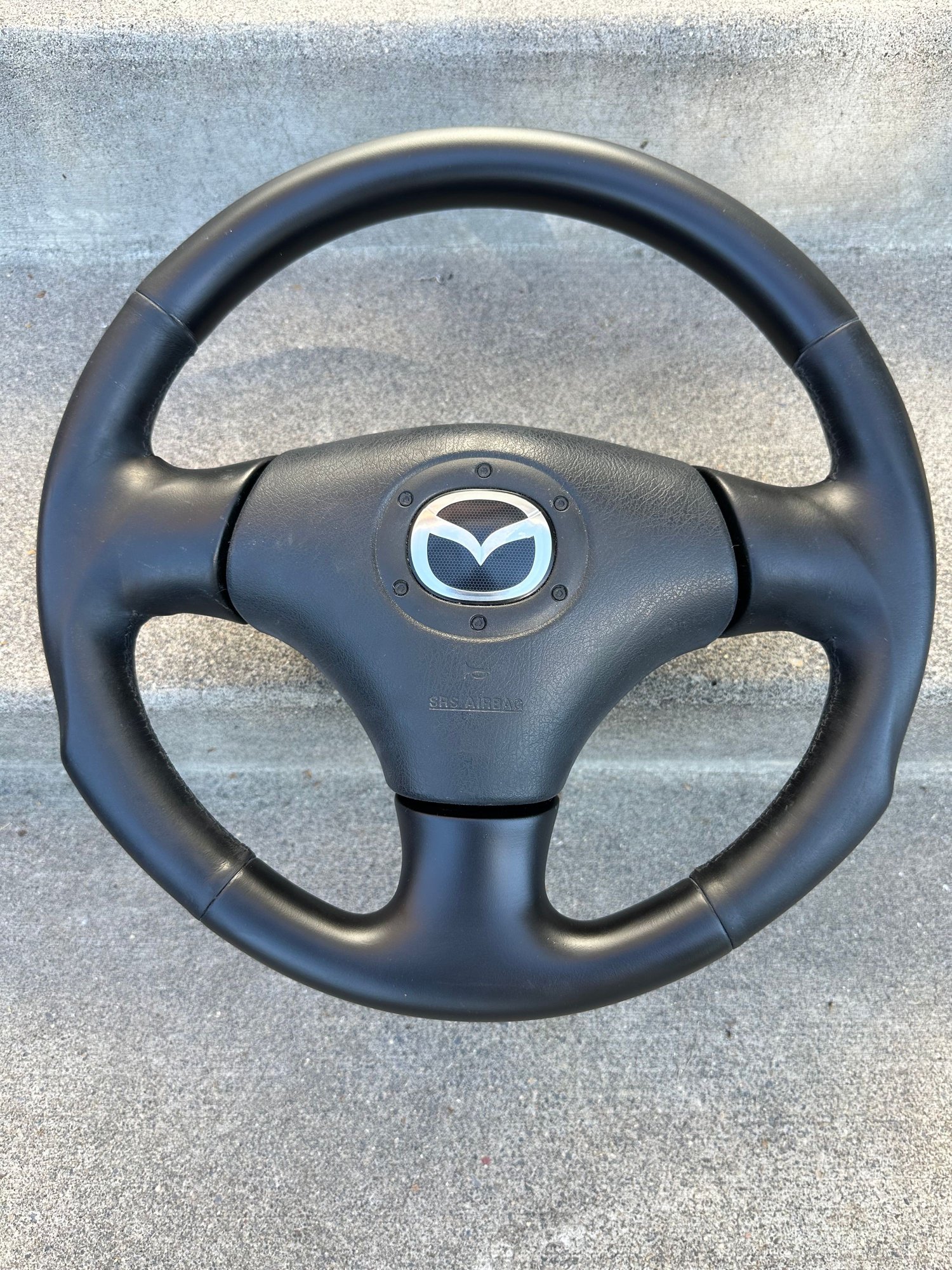 Steering/Suspension - Steering wheel - Used - 1993 to 2002 Mazda RX-7 - Medford, OR 97504, United States