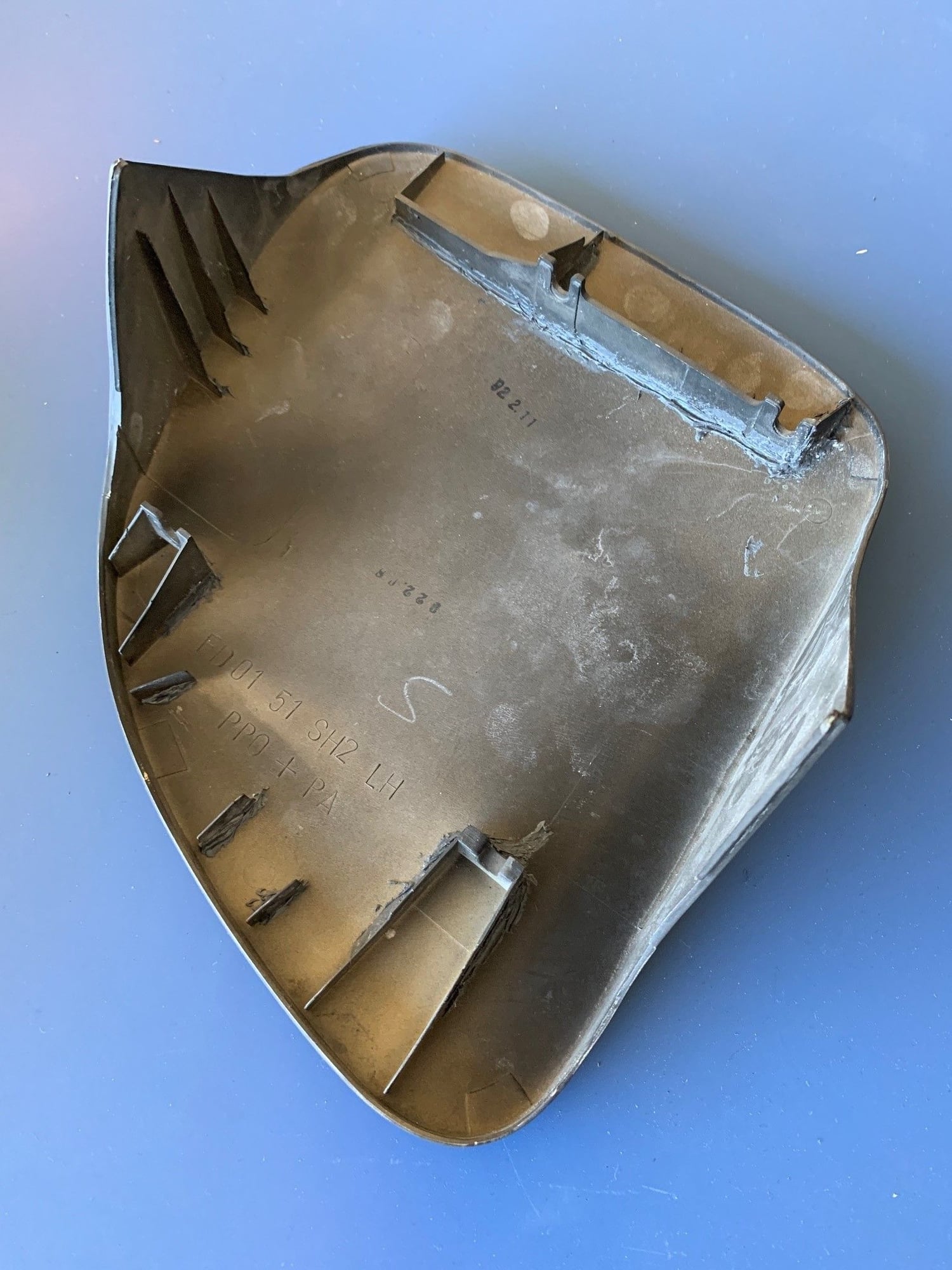 Exterior Body Parts - Drivers side headlight lid - Used - 1993 to 1995 Mazda RX-7 - Vacaville, CA 95688, United States