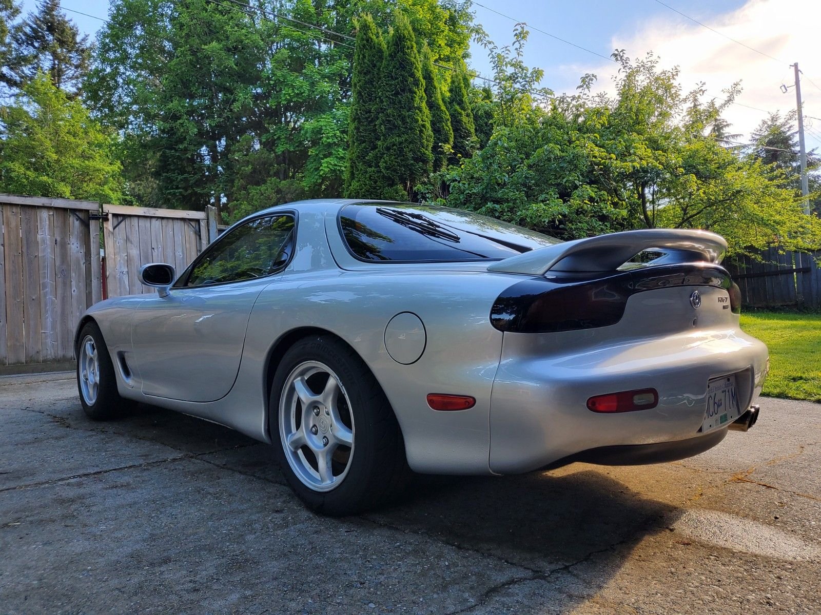 1994 Mazda RX-7 - 1994 RX7 SSM - crash damage - Used - VIN jm1fd3339r0300000 - Manual - Silver - Delta, BC V4C1P7, Canada