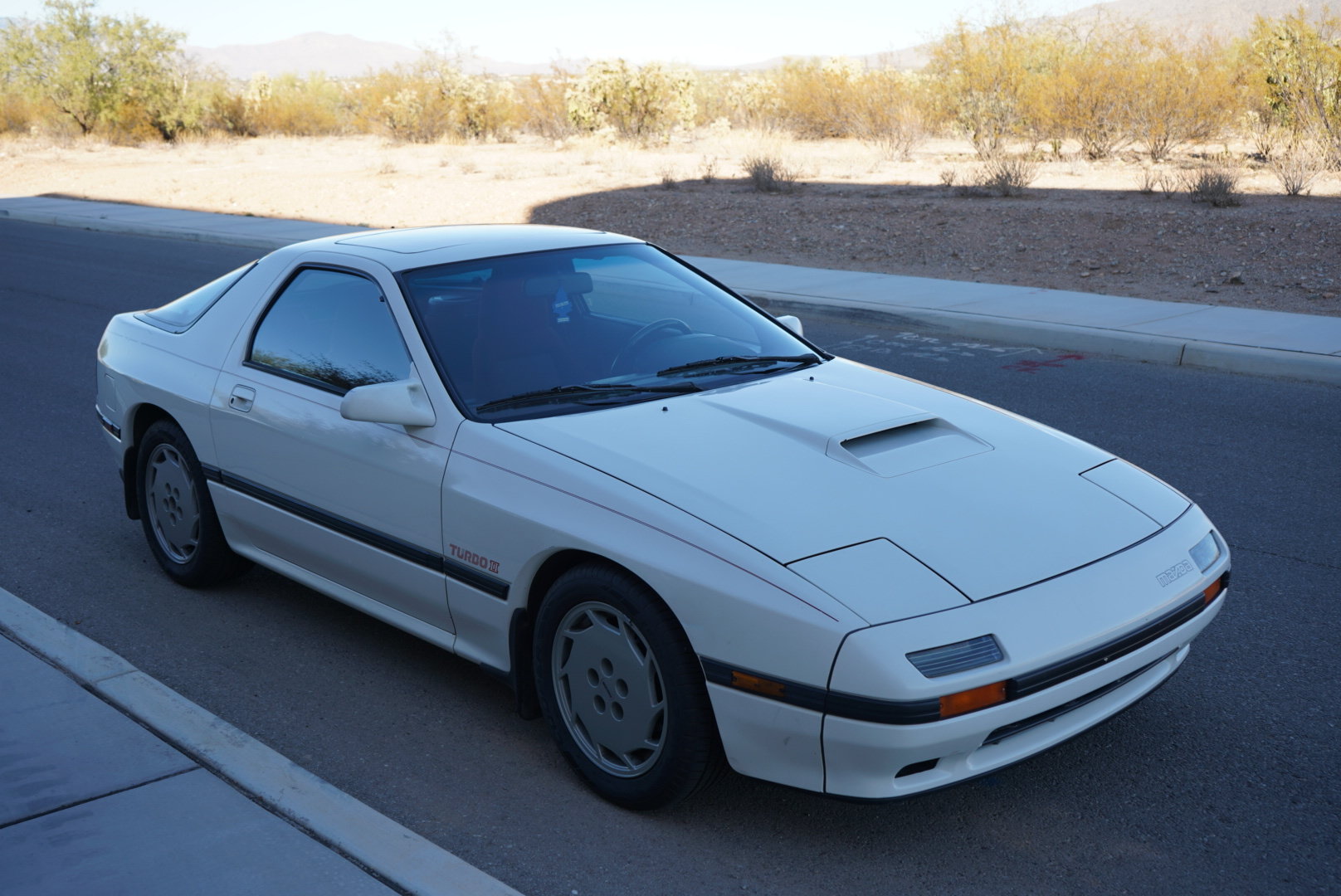 1987 Mazda RX-7 - 1987 Turbo II FOR SALE - Used - VIN JM1FC3329H0157165 - 149,135 Miles - Manual - White - Tucson, AZ 85747, United States