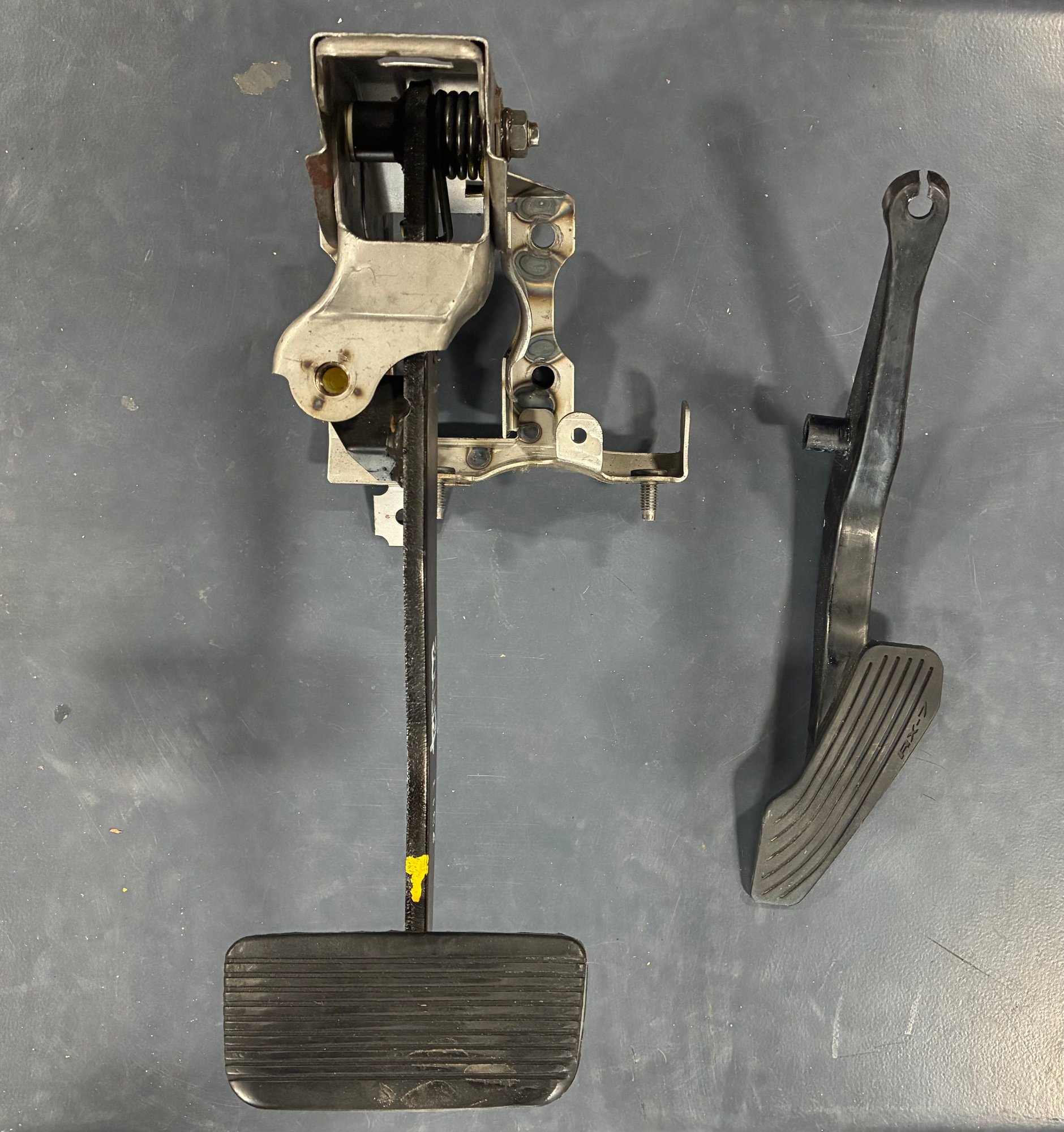 Miscellaneous - OEM Automatic Brake/gas pedal, Steering Wheels, Cruise Control, Fog Lights - Used - All Years  All Models - Lexington, KY 40508, United States