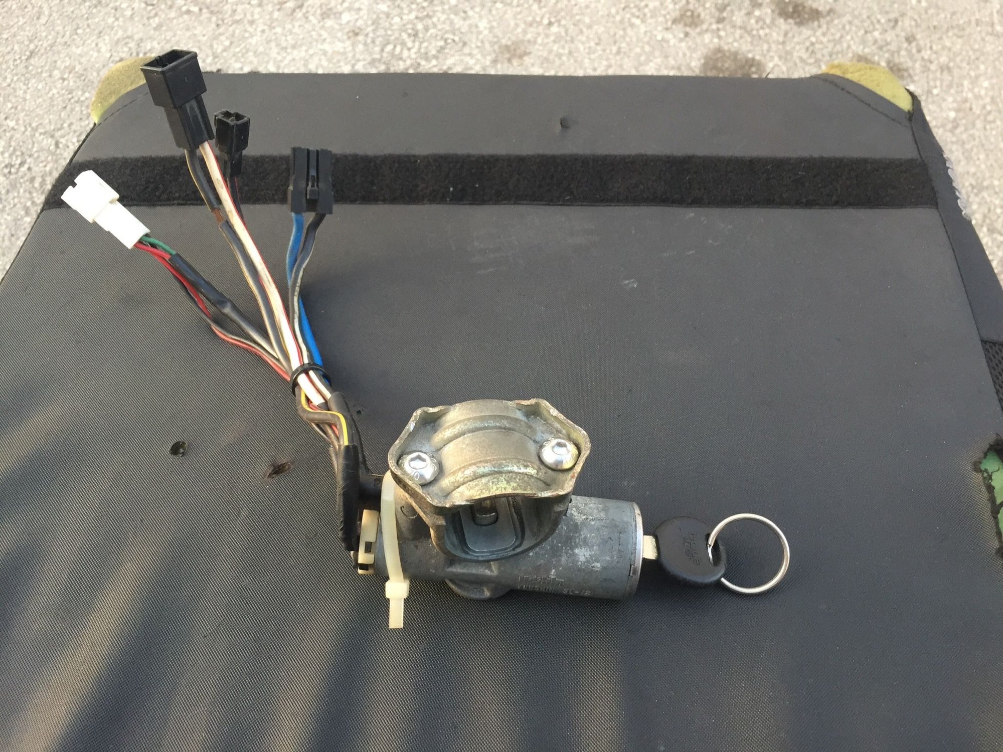 Mazda Rx7 Ignition Switch with key for 1988 Mazda RX7 Forum