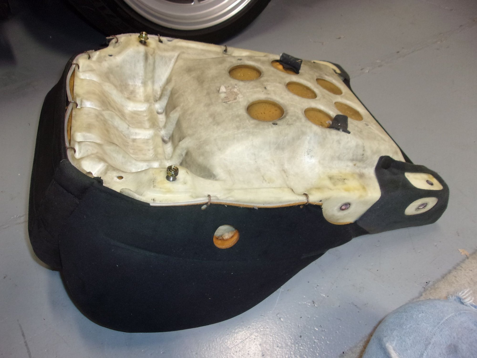 Interior/Upholstery - R1 Suede Seat Bottom - Used - 1993 to 1995 Mazda RX-7 - Murfreesboro, TN 37130, United States