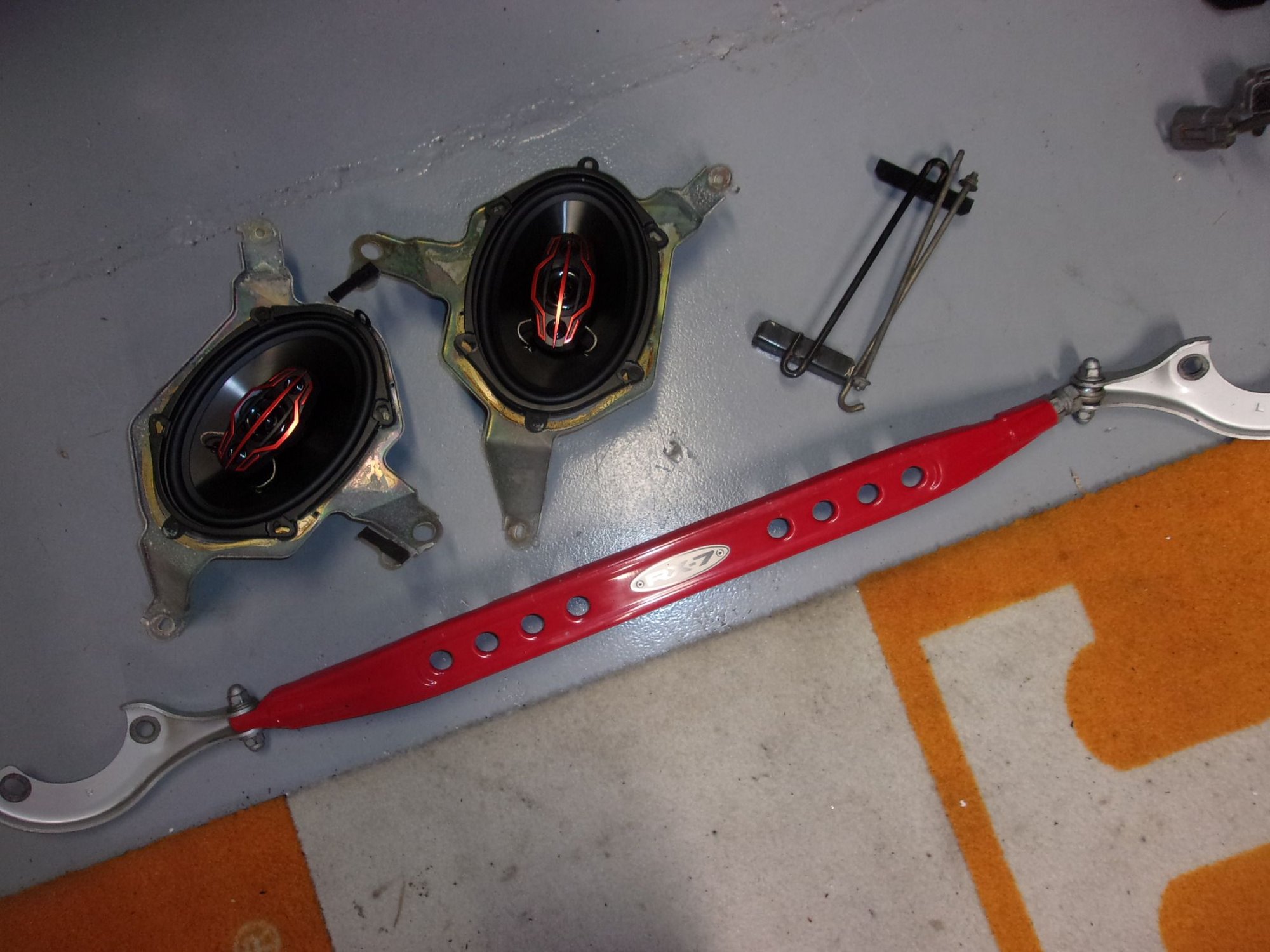 Engine - Exhaust - Hard-To-Find Parts #10 - Used - 1993 to 1995 Mazda RX-7 - Murfreesboro, TN 37130, United States