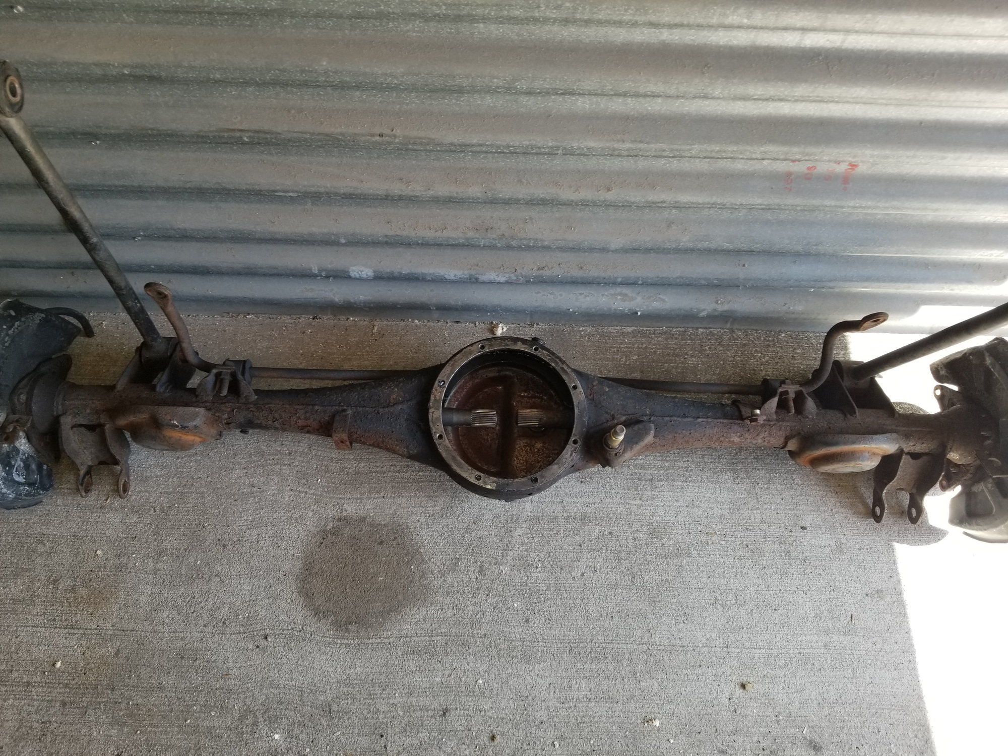Wheels and Tires/Axles - Mazda Rx7 Rx-7 SA FB 84-85 Rear End Housing Only - Used - 1979 to 1985 Mazda RX-7 - Chicago, IL 60641, United States