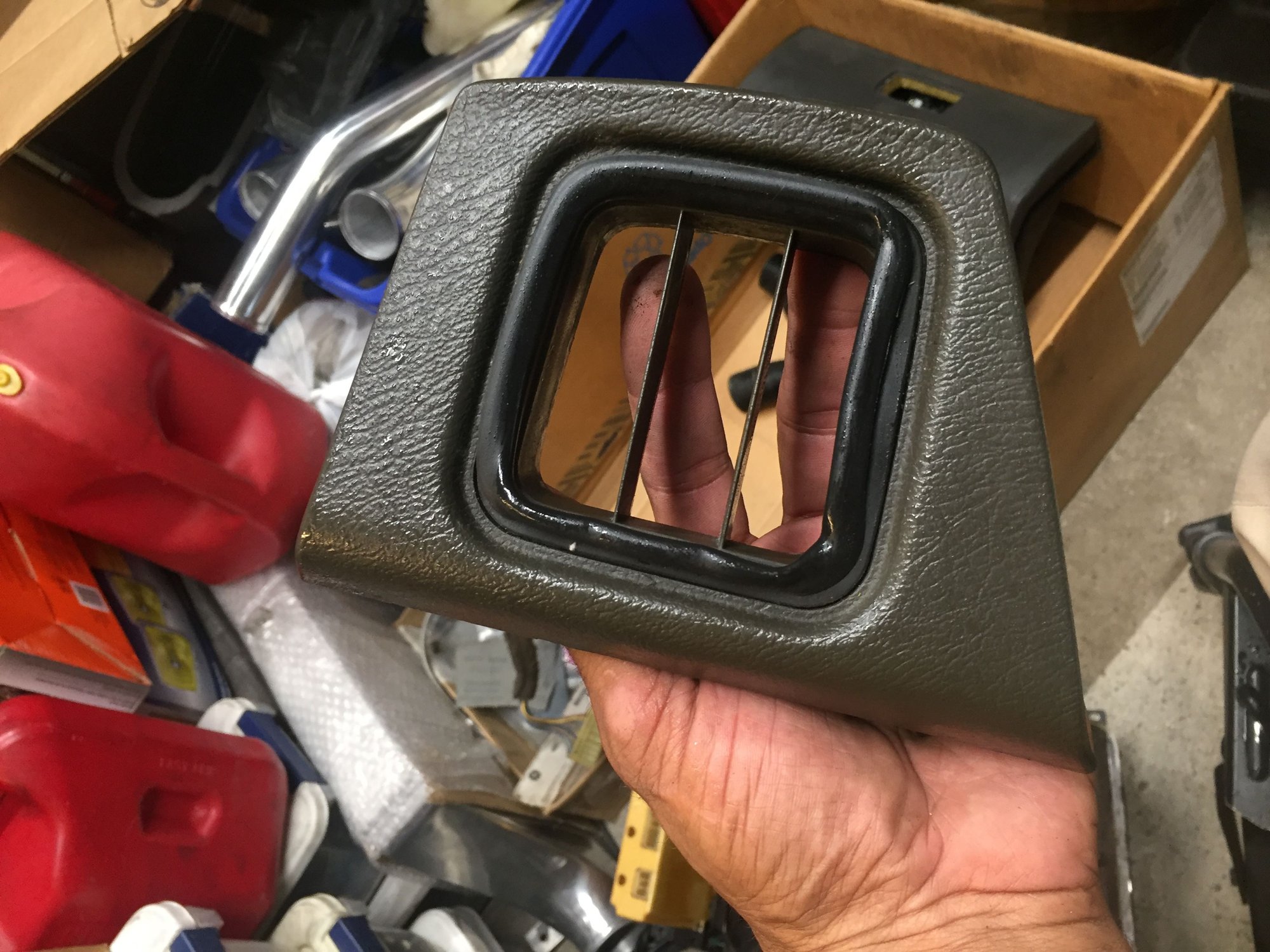 Interior/Upholstery - Cleaning out garage parts - Used - 0  All Models - Deerfield Beach, FL 33442, United States