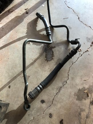 oil cooler lines from 45K car was a cherry when smashed, these line are in good condition No clips
$80.00 for the pair. plus shipping