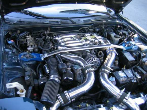 cleaner engine bay prior to swapping out those greddy cupplers for the nice shine samco ones
