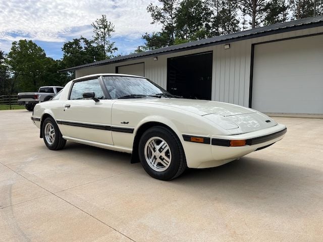 1983 Mazda RX-7 - 1983 RX-7 - Beautiful, Clean and runs great! - Used - VIN JM1FB3313DO71109 - 90,275 Miles - Manual - White - Neches, TX 75779, United States