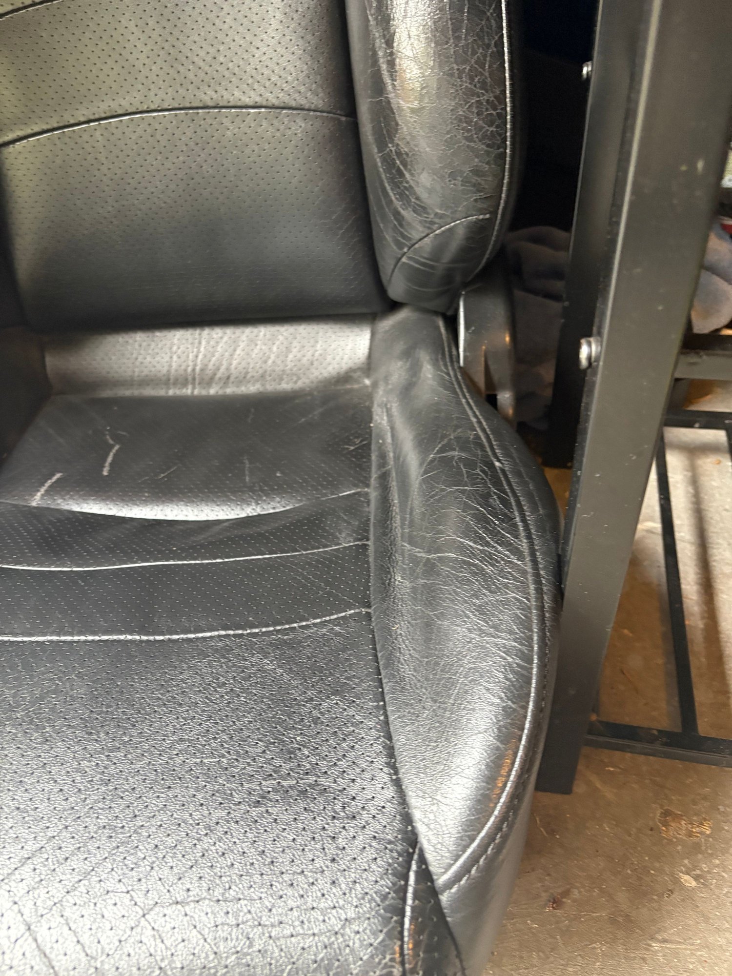 Interior/Upholstery - Drivers seat and carpets - Used - -1 to 2026  All Models - Kirkland, WA 98034, United States