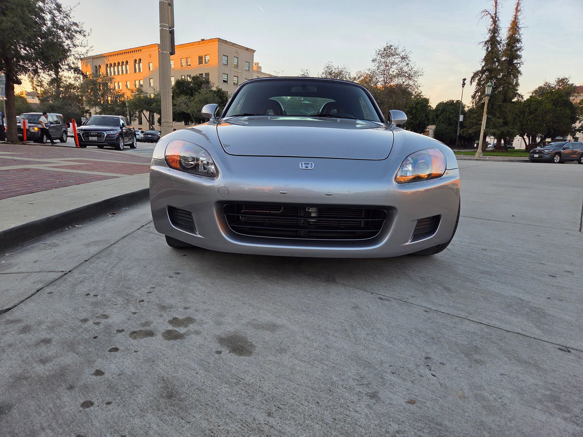 2000 Honda S2000 - Beautiful 2000 Honda S2000 - Used - VIN JHMAP1147YT007530 - 4 cyl - 2WD - Manual - Convertible - Silver - Glendale, CA 91203, United States