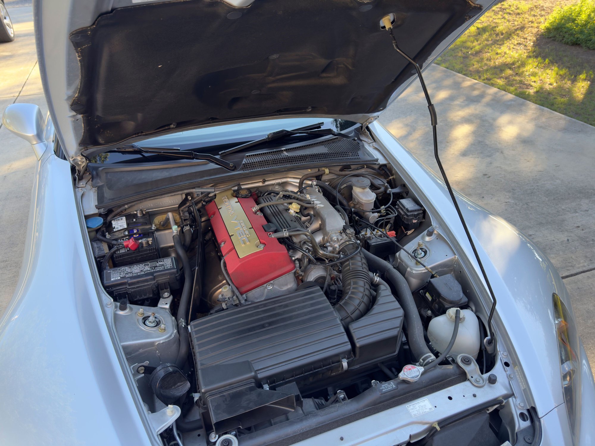 2005 Honda S2000 - TX - 2005 Honda S2000 Sebring Silver 59k Miles - Used - VIN JHMAP21475S008233 - 58,968 Miles - 4 cyl - 2WD - Manual - Convertible - Silver - San Antonio, TX 78260, United States