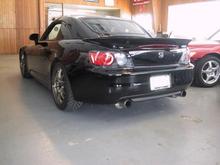 mugen-rearspoiler-black-rearleft2.jpg