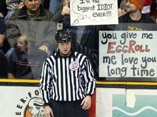 funny-hockey-signs.jpg