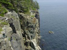 Cliffs 3 sm.JPG