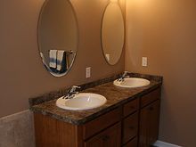 Master Bath 1.JPG