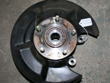 Drivers Rear Hub N Knuckle2