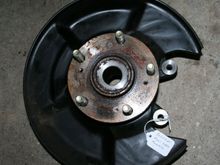Passenger Rear Hub N Knuckle2