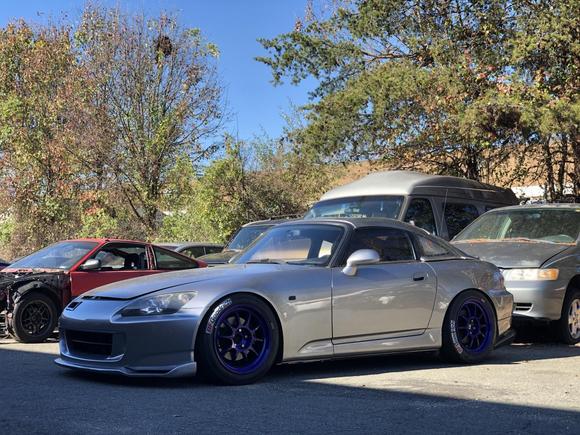 lol Im kicking myself for not closing the hood for this shot. I missed seeing this car. 
