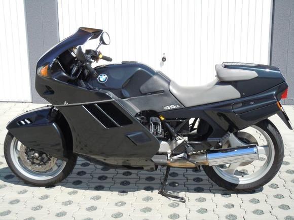 BMW K1