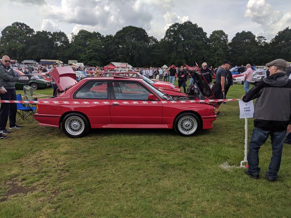 a really lovely condition E30
