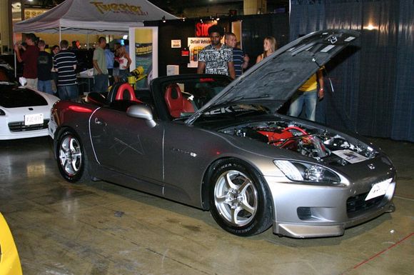 hin_philly_62604_s2000_20.jpg