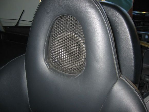 headrest speaker 2