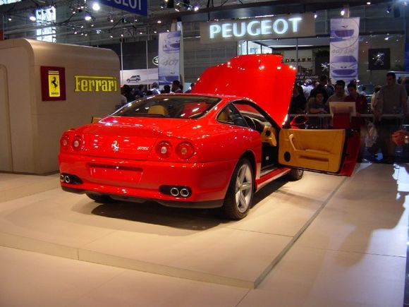 /32 Ferrari 575.JPG