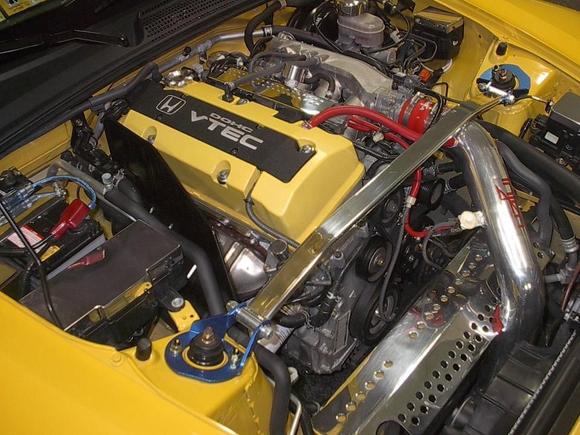 Mmmmm -- Engine Goodies ala Ricks Accessories 4 - Close Up.j
