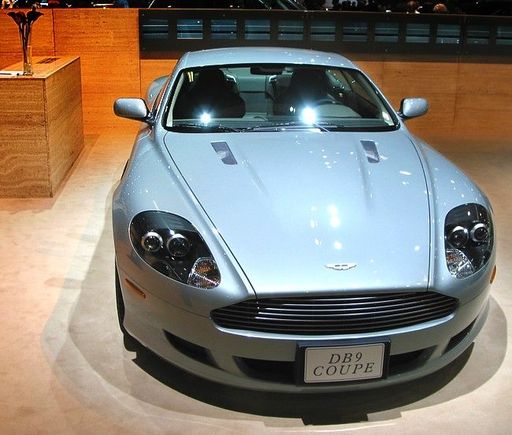 Aston Martin DB9.jpg