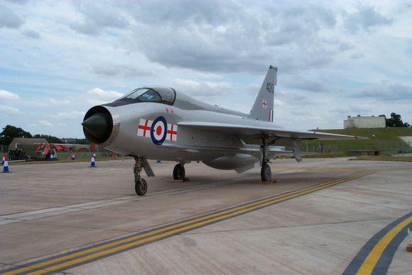 EE Lightning at IAT2003
