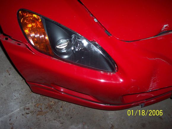 lon's BROKEN car 003.jpg