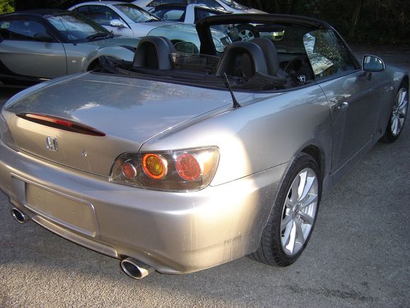 S20002006 002.jpg