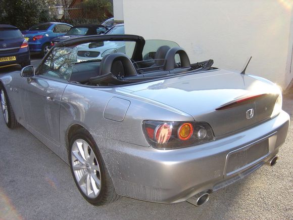 S20002006 010.jpg