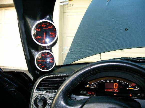 car - inside gauges2.jpg