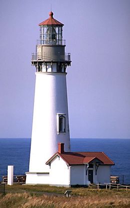 YAQUINA HEAD LIGHTHOUSE.jpg
