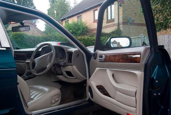 IMG_0010 (Large).jpg