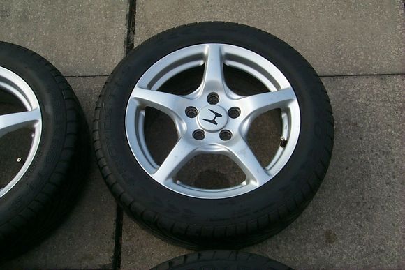 Wheels 004.jpg