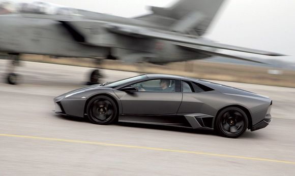 Lamborghini_Reventon_vs_Panavia_Tornado_MotorAuthority_006.j