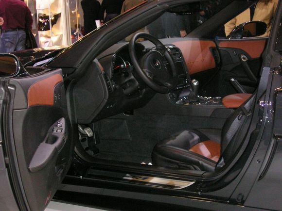 CORVETTE ZR1 INT.jpg