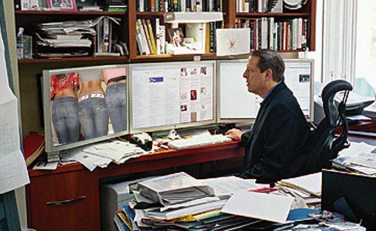 al-gore-three-monitors.jpg