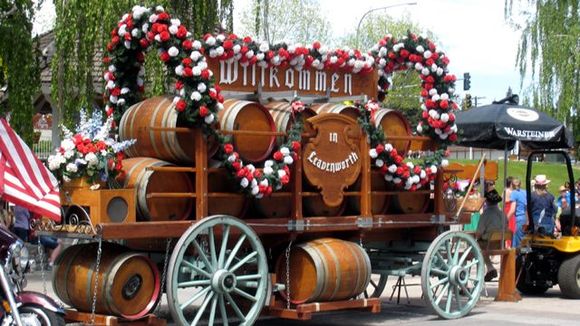 12 leavenworth wagon.jpg