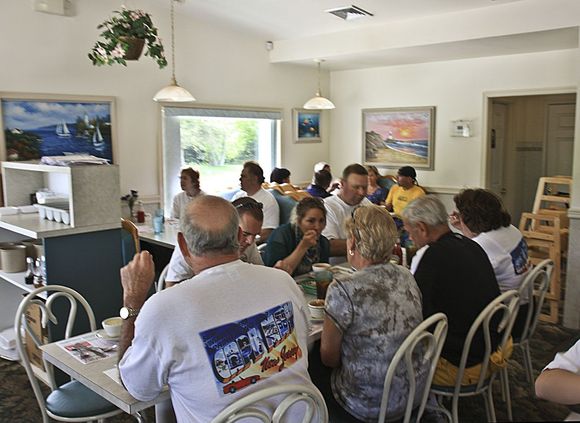 IMG_3215 Eating lunch.jpg