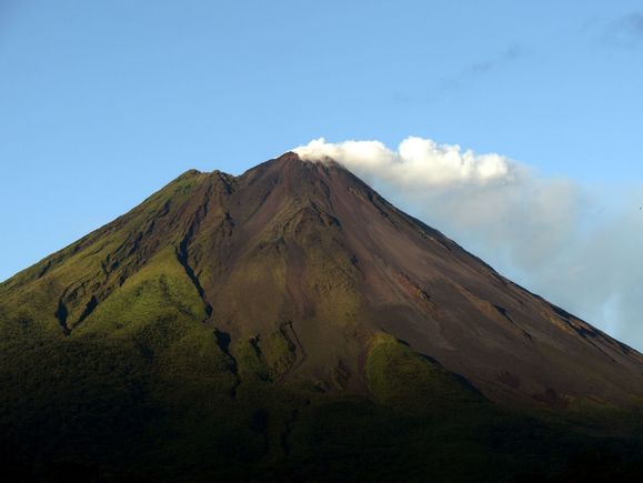 Arenal Sunrise.jpg