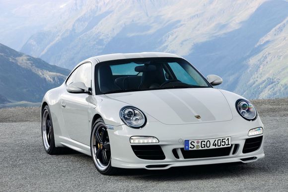 2010_porsche_911_sport-classic_01.jpg