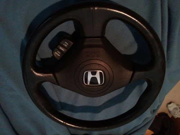 Steering wheel (1)