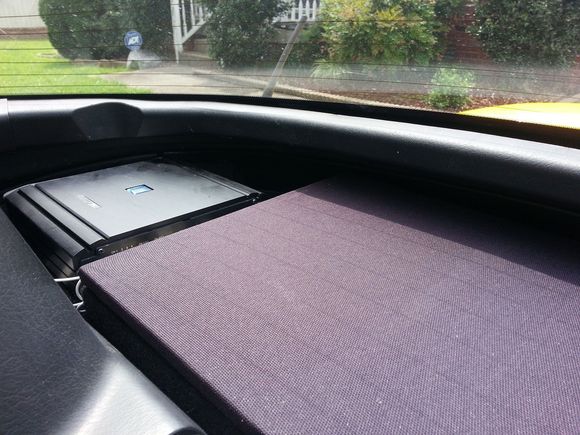 Under the hardtop with the rear speaker amplifier