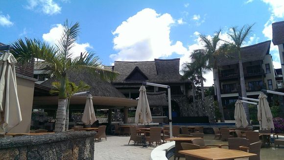 hotel thatched roof 2