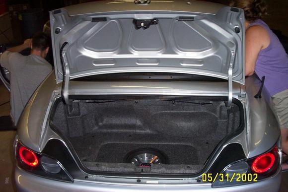 WHOLE LOT OF BUMP IN THE TRUNK!!!!