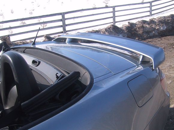 spoiler install 013.jpg